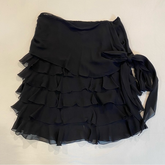 LAFAYETTE 148 Elegant Black Silk Ruffled Women's Mini Skirt, Size 10/12, Gothic - Picture 1 of 6